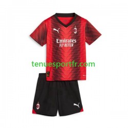 Kit Enfant Maillot Domicile AC Milan 2023-2024 à Manches Courtes
