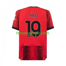 Homme Maillot Domicile AC Milan Theo Hernandez 19 2023-2024 à Manches Courtes