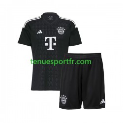 Kit Enfant Maillot Domicile Bayern Munich Gardien 2023-2024 à Manches Courtes