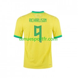 Homme Maillot Domicile Brésil RICHARLISON 9 2022 à Manches Courtes
