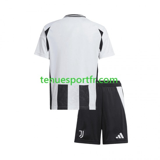 Kit Enfant Maillot Domicile Juventus 2024-2025 à Manches Courtes