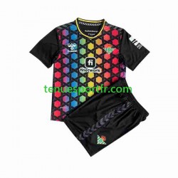 Kit Enfant Maillot Domicile Real Betis Gardien 2023-2024 à Manches Courtes
