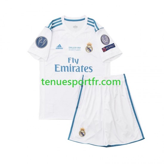 Kit Enfant Maillot Retro Domicile Real Madrid 2017 à Manches Courtes