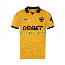 Homme Maillot Domicile Wolverhampton Wanderers 2025-2026 à Manches Courtes