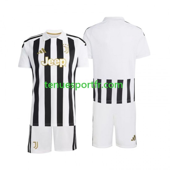 Kit Enfant Maillot Domicile Juventus 2026-2027 à Manches Courtes